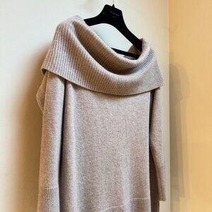 Neiman Marcus 100% Cashmere Off-the-Shoulder Ribbed Pullover Sweater